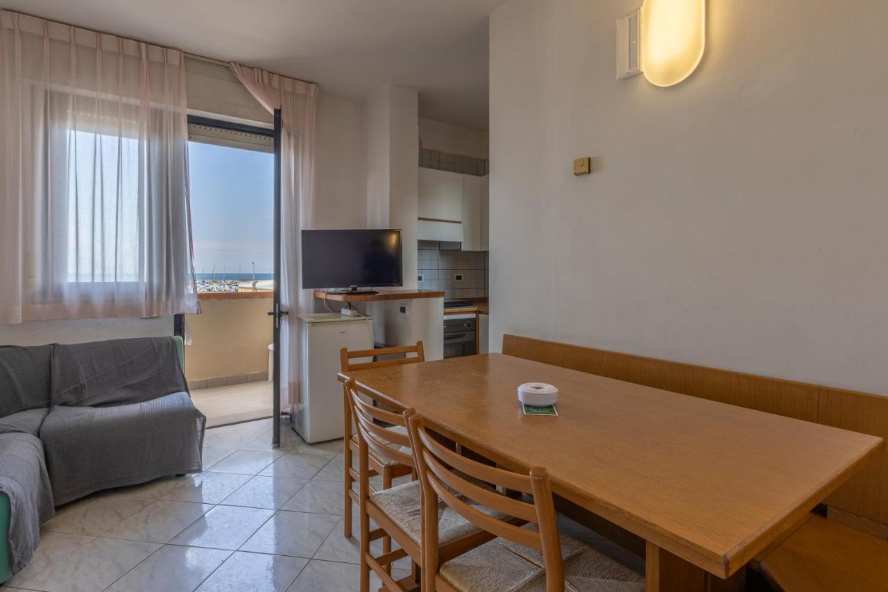 Hotel Quisisana 瓦达 外观 照片