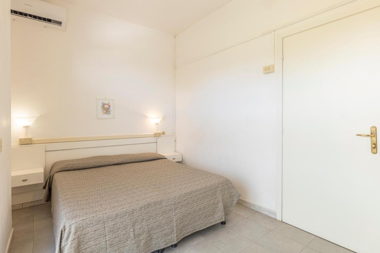 Hotel Quisisana 瓦达 外观 照片