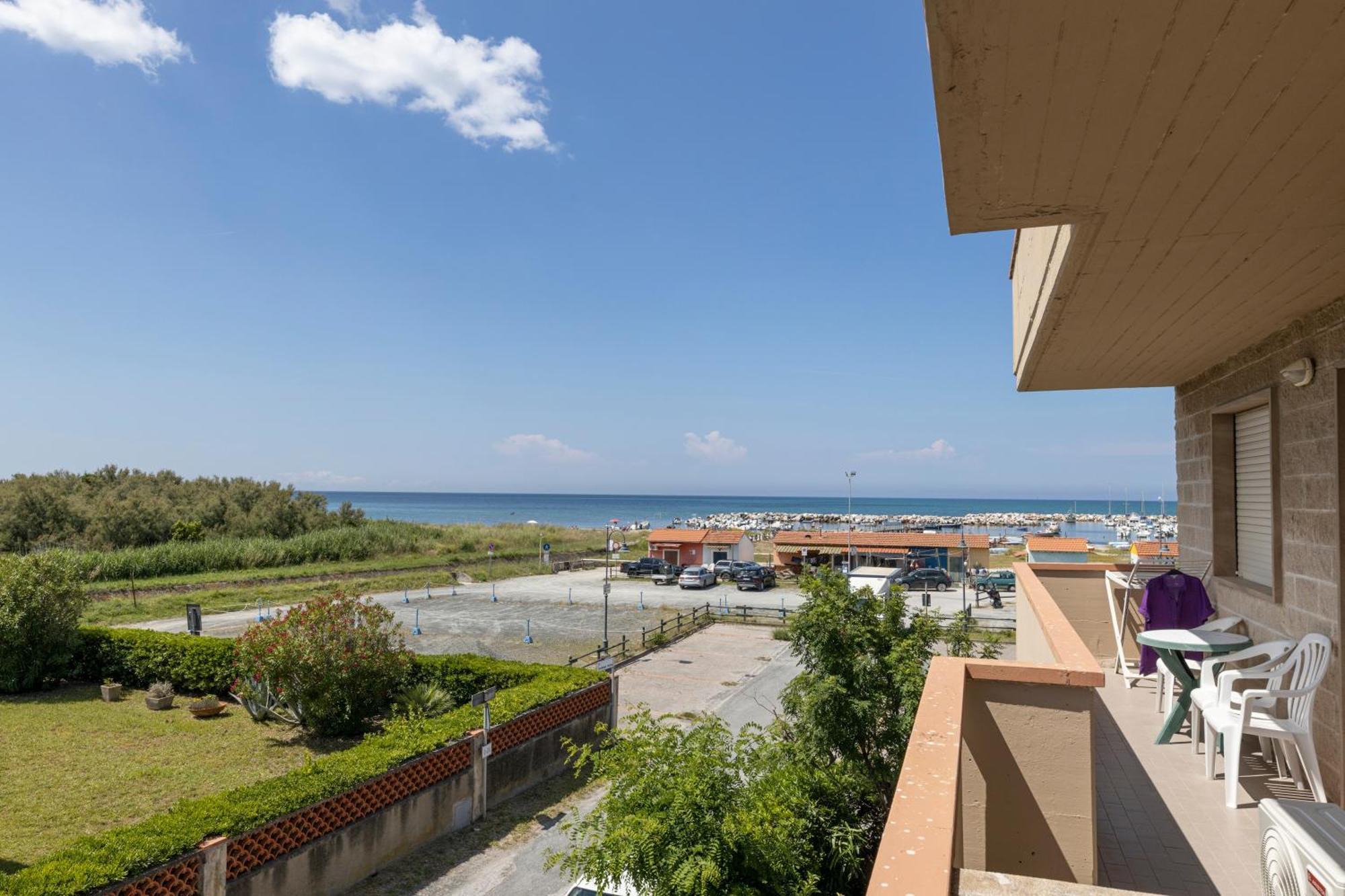 Hotel Quisisana 瓦达 外观 照片
