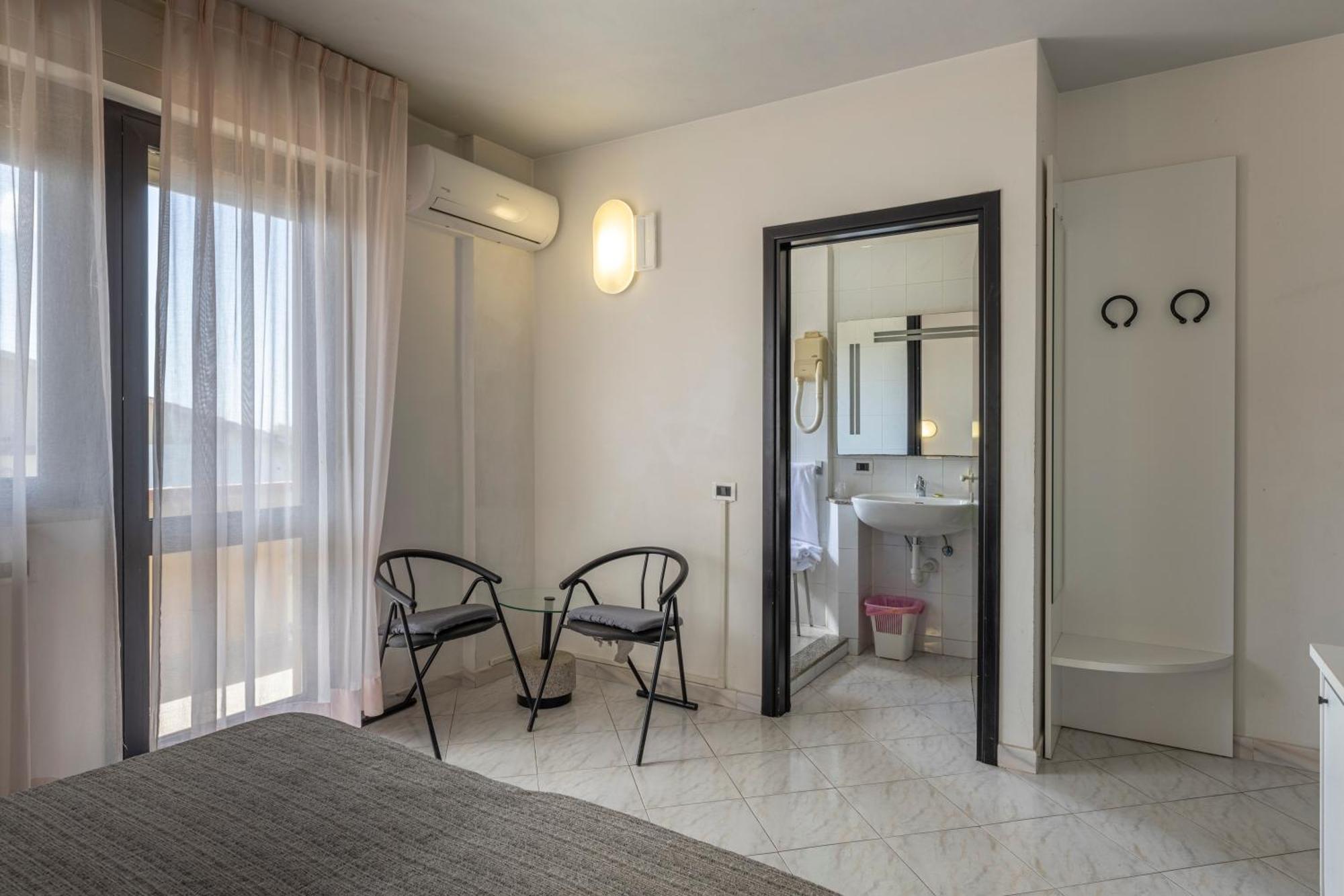Hotel Quisisana 瓦达 外观 照片