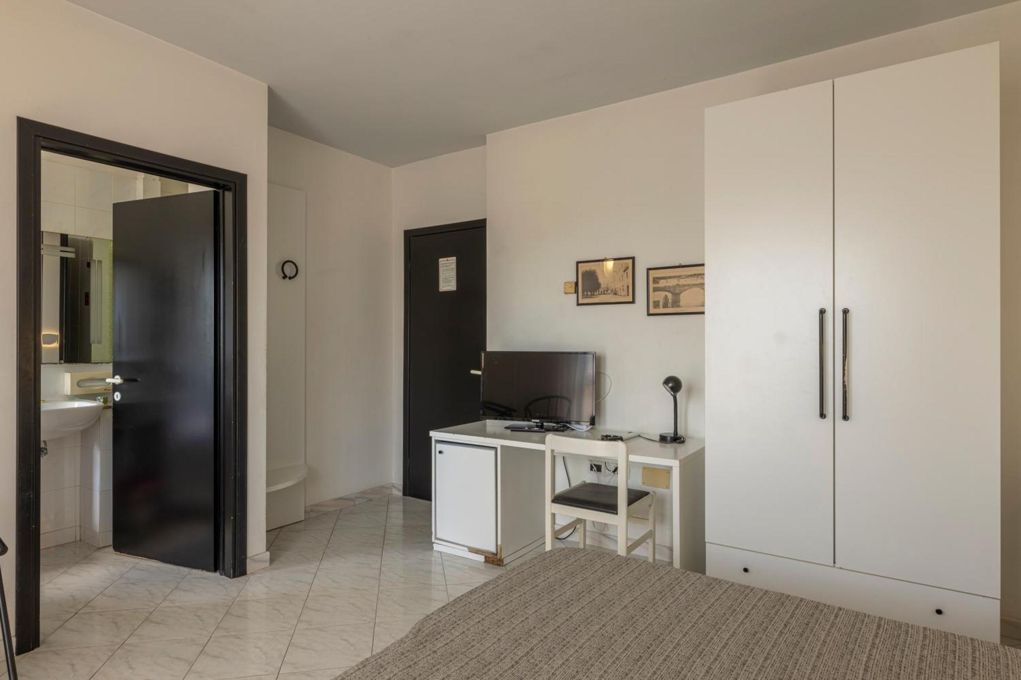 Hotel Quisisana 瓦达 外观 照片