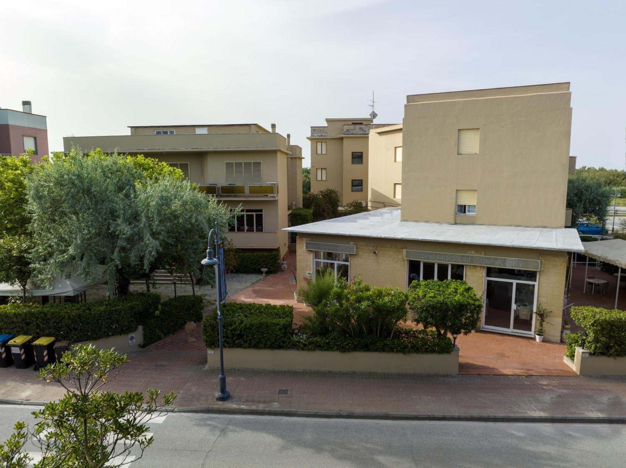 Hotel Quisisana 瓦达 外观 照片