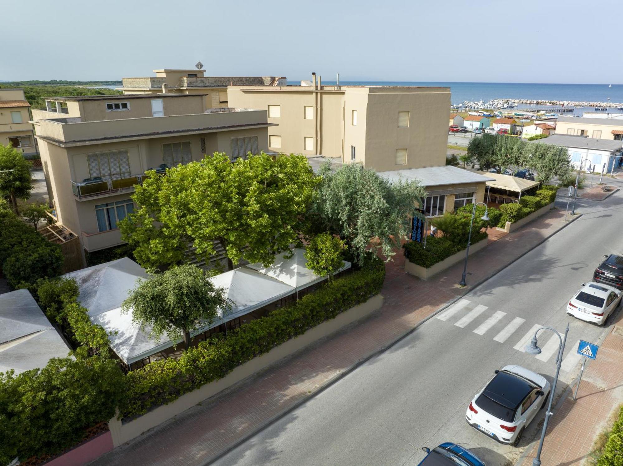 Hotel Quisisana 瓦达 外观 照片